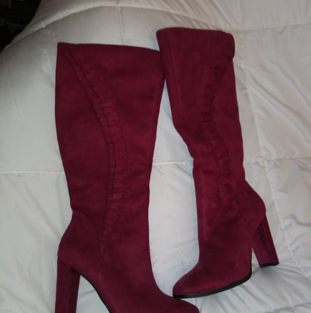 Boots. 6 1/2